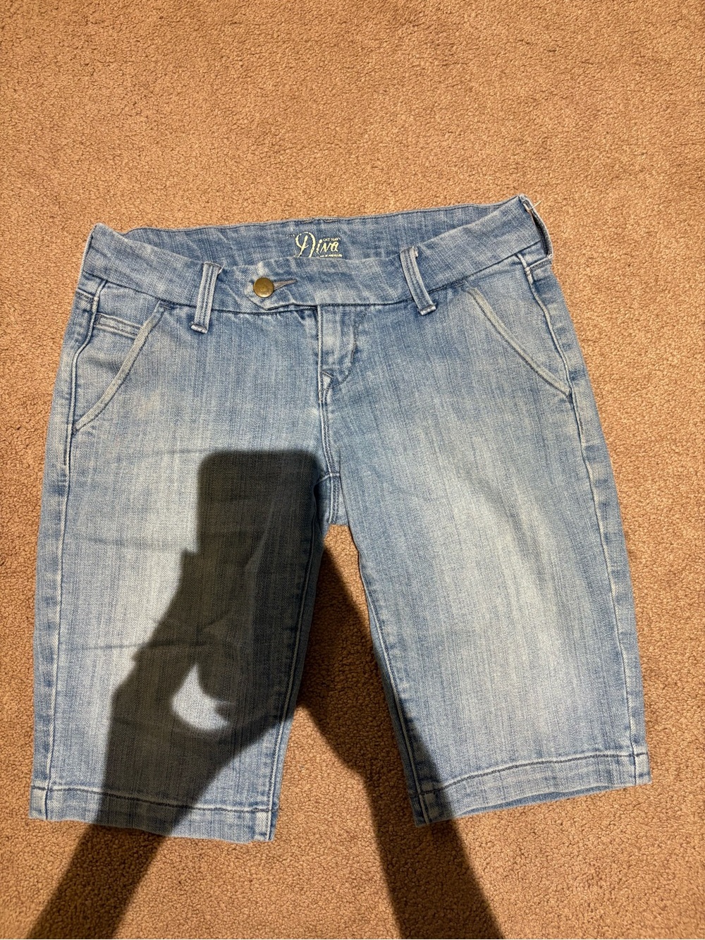 Old Navy Light Blue low waisted Denim Bermuda Shorts size 2